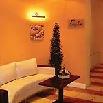 Hotel The Corralea Court