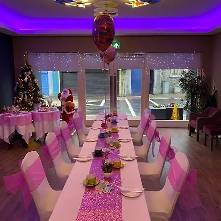 Hotel The Corralea Court 3*